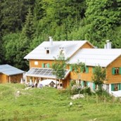 Unterkunft im Allgäu - Schwarzenberghütte in Bad Hindelang im Hintersteinertal im Allgäu - Schwarzenberghütte - Touren- & Einkehrziel im Hintersteinertal