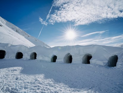 Hotels und Ferienwohnungen im Oberallgäu - Oberstdorf - Iglu Lodge - Eishotel auf dem Nebelhorn über Oberstdorf - Iglu Lodge - das Eishotel auf dem Nebelhorn