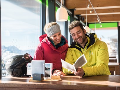Hotels und Ferienwohnungen im Oberallgäu - Riezlern - Walmendingerhornbahn - Skigebiete im Kleinwalsertal -  Winterparadies Walmendingerhornbahn im Kleinwalsertal