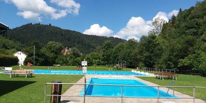 Hotels und Ferienwohnungen im Oberallgäu - Kinder & Familie: Kinder sind willkommen - Familienbad Weitnau-Seltmans