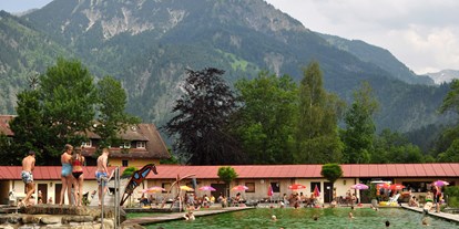 Hotels und Ferienwohnungen im Oberallgäu - Naturfreibad kostenlos nutzen mit Bad Hindelang PLUS - Haus Meinecke - Ferienwohnungen in Bad Hindelang im Allgäu