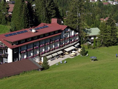 Hotels und Ferienwohnungen im Oberallgäu - Hotels im Kleinwalsertal - Montana in Riezlern - Hotel Montana in Riezlern im Kleinwalsertal