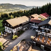 Unterkunft im Allgäu - Berghotel Sonnenklause - Hotel im Oberallgäu - Berghotel Sonnenklause über dem Illertal im Oberallgäu