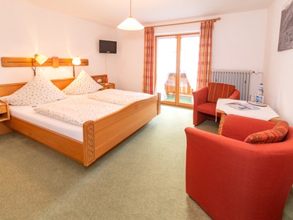 Hotels und Ferienwohnungen im Oberallgäu - Unterkunftsart: Pension, Hotel Garni, Gasthof - Gästehaus Schmid in Obermaiselstein im Allgäu