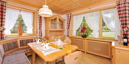 Hotels und Ferienwohnungen im Oberallgäu - Ausstattung: Familienzimmer - Allgäu - Almhof Rupp in Riezlern im Kleinwalsertal - Almhof Rupp in Riezlern im Kleinwalsertal