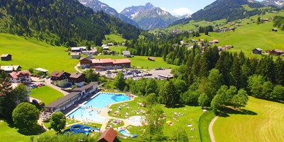 Hotels und Ferienwohnungen im Oberallgäu - Parken & Anreise: kostenloser Parkplatz - Riezlern - Almhof Rupp in Riezlern im Kleinwalsertal - Almhof Rupp in Riezlern im Kleinwalsertal