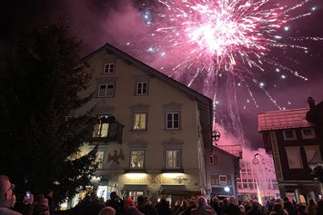 Veranstaltungen im Oberallgäu: Adler's Silvester-Gala in Oberstaufen im Allgäu - Adler's Silvester-Gala in Oberstaufen im Allgäu 