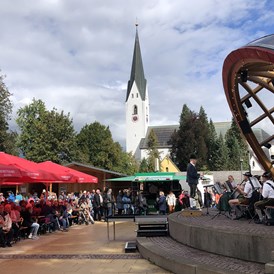 Veranstaltungen im Oberallgäu: Bauern- und Käsemarkt in Oberstdorf im Oberallgäu - Bauern- und Käsemarkt 2024 in Oberstdorf