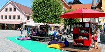 Hotels und Ferienwohnungen im Oberallgäu - Deutschland - Draußen Lesen im Stadtzentrum von Immenstadt - Draußen Lesen 2024 im Stadtzentrum von Immenstadt