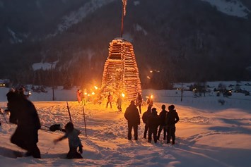 Veranstaltungen im Oberallgäu: Funken Hinterstein - Funkenfeuer im Oberallgäu