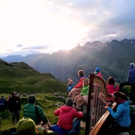 Veranstaltungen im Oberallgäu: OBADOBA 2022 - Gipfeltreffen der Weltreligionen auf dem Fellhorn