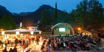 Hotels und Ferienwohnungen im Oberallgäu - Kategorien: Open-Air - Allgäu - Weinfest unterm Nebelhorn in Oberstdorf im Allgäu - Oberstdorfer Weinfest 2024