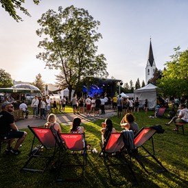 Veranstaltungen im Oberallgäu: Sommerfestival "Open Air" im Kurpark Oberstdorf - Outdoorfestival in Oberstdorf: "Kultur im Park"