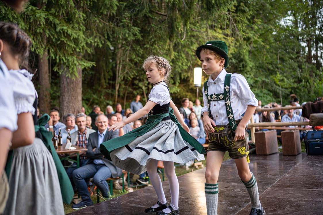 Veranstaltungen im Oberallgäu: Sommerserenade am Pavillon in Langenwang im Allgäu - Sommerserenade 2024 am Pavillon in Fischen - Langenwang