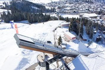 Veranstaltungen im Oberallgäu: Skispringen - Auftakt zur Vierschanzentournee in Oberstdorf im Oberallgäu - Vierschanzentournee 2024 / 2025 - Auftakt in Oberstdorf 