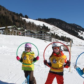 Erlebnisse im Oberallgäu: Schneesportschule in Balderschwang im Allgäu für Skikurs, Langlaufkurs, Snowboardkurs  - Skifahren und Langlaufen lernen in Balderschwang | Schneesportschule SnowPlus