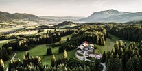 Hotels und Ferienwohnungen im Oberallgäu - Zahlung: EC-Karte - Oberallgäu - Kräuterrundgang mit Menü im Berghotel Sonnenklause - Kräuterrundgang mit Menü im Berghotel Sonnenklause