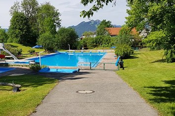 Erlebnisse im Oberallgäu: Freibad Rettenberg