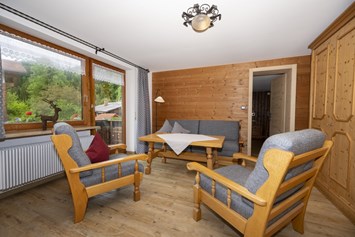 Unterkunft im Allgäu: Landhaus Schmid - Ferienwohnungen in Obermaiselstein im Oberallgäu - Ferienwohnungen Landhaus Schmid