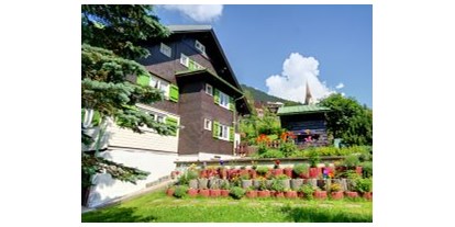 Hotels und Ferienwohnungen im Oberallgäu - Ausstattung: Parkplatz - Mittelberg Bödmen - Hilbrand